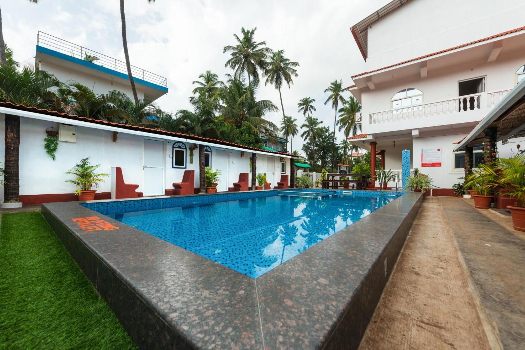 Hotel La Paulo'S Near Beach Resort Morjim Exteriér fotografie