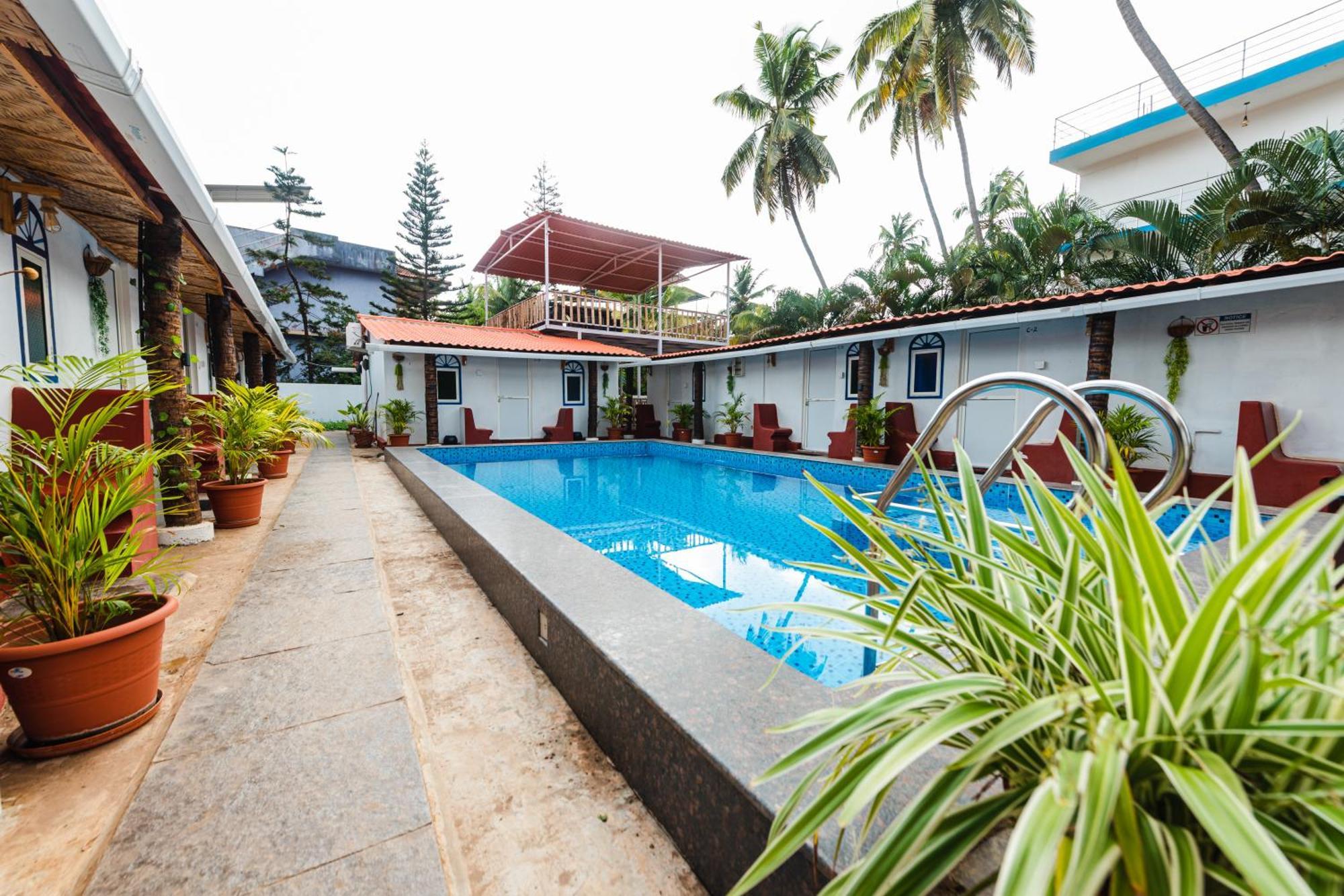 Hotel La Paulo'S Near Beach Resort Morjim Exteriér fotografie